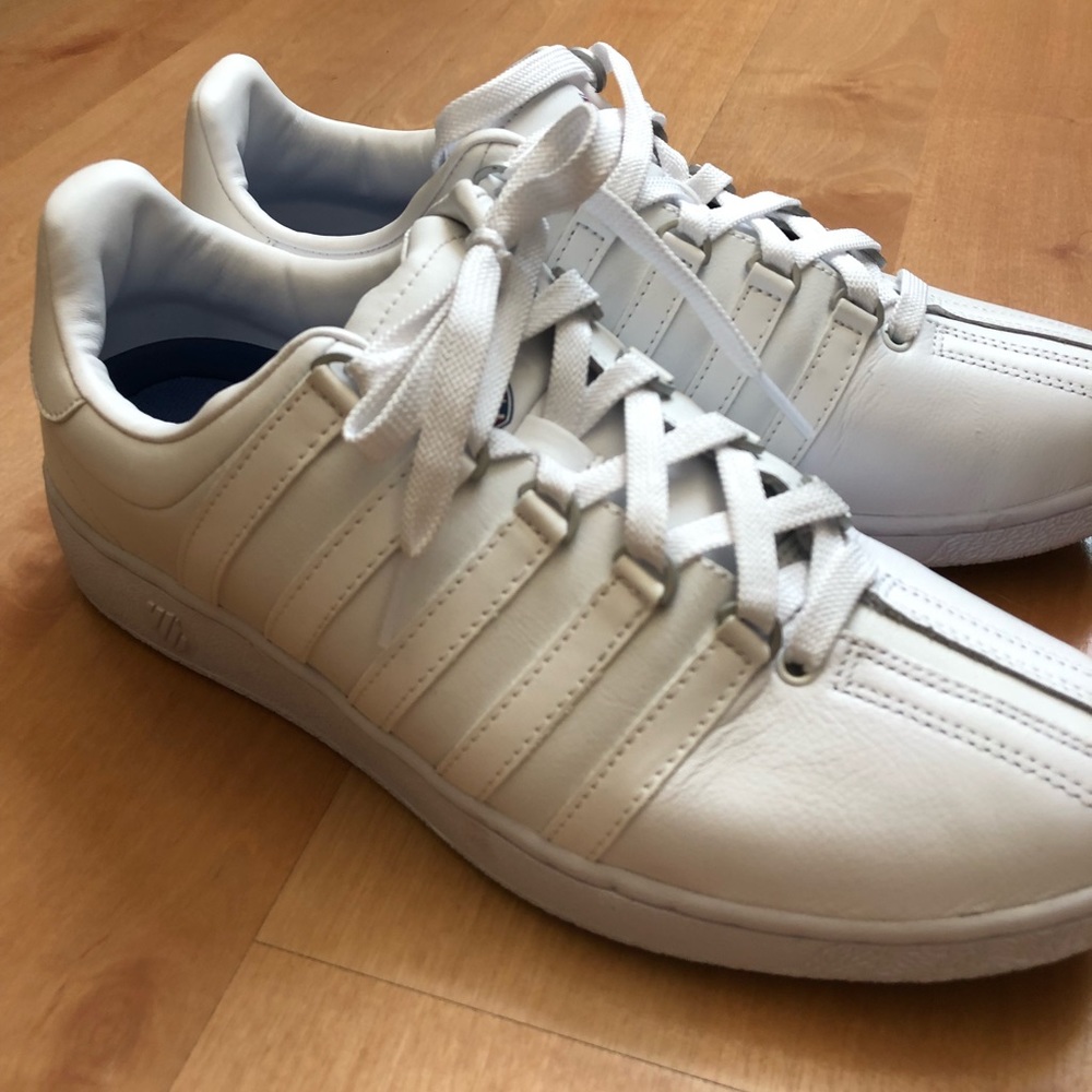 Kswiss classic sneakers size 10.5 white